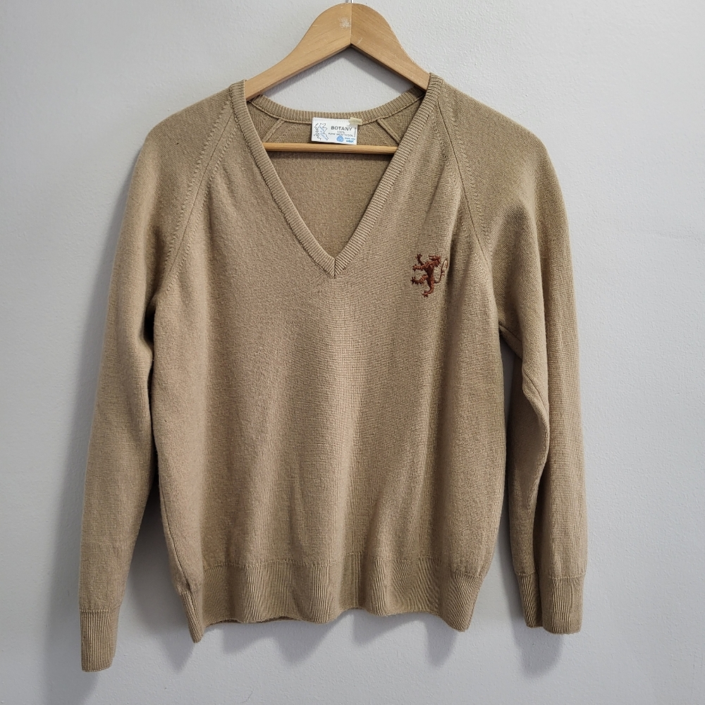 Botany Made in Scotland 100% Pure New Wool Vintage V-Neck Sweater Size Medium